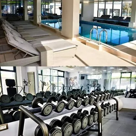 公寓 Luxury - Pool & 20 Metri De Plaja