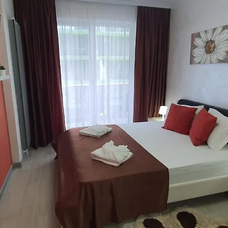 Luxury - Pool & 20 Metri De Plaja *