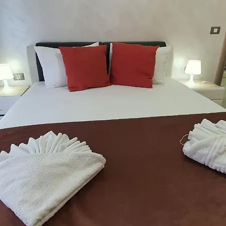 Luxury - Pool & 20 Metri De Plaja ナボダリ