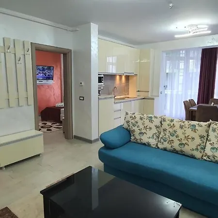 Luxury - Pool & 20 Metri De Plaja