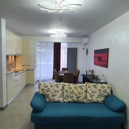 Apartment Luxury - Pool & 20 Metri De Plaja *