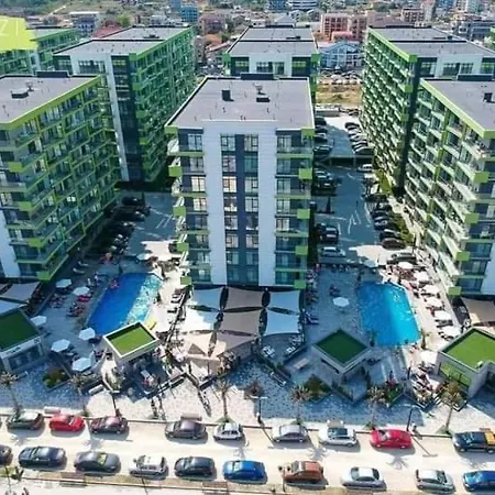 Luxury - Pool & 20 Metri De Plaja *