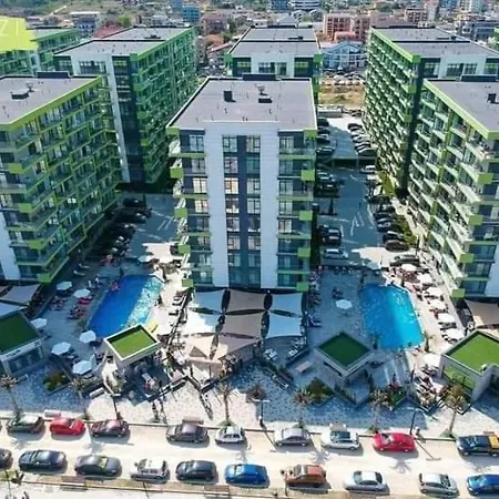 Luxury - Pool & 20 Metri De Plaja *